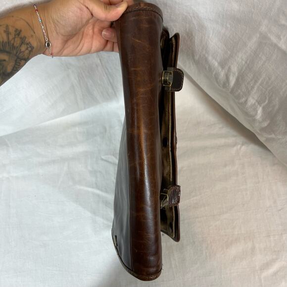 Moore & Giles Austin hanging drop kit toiletry bag in Brompton brown - Picture 7 of 7